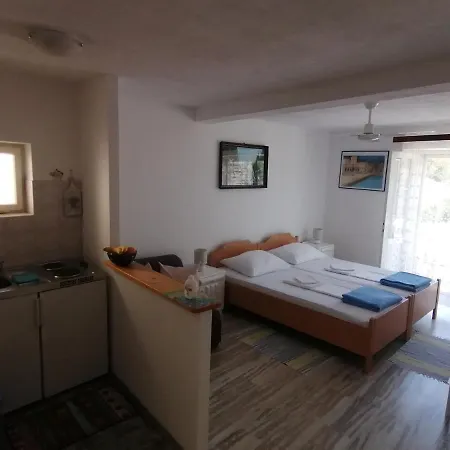 Gasthuis Bracanovic Hvar Town