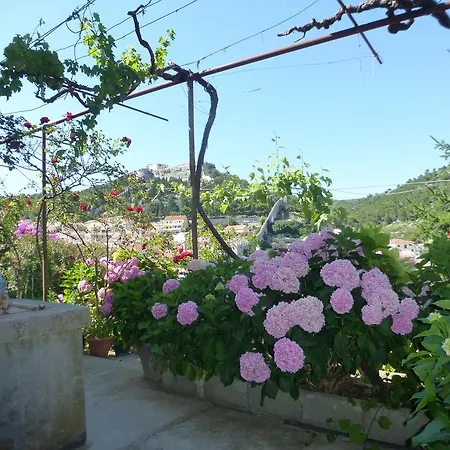 Pensjonat Bracanovic Hvar Town